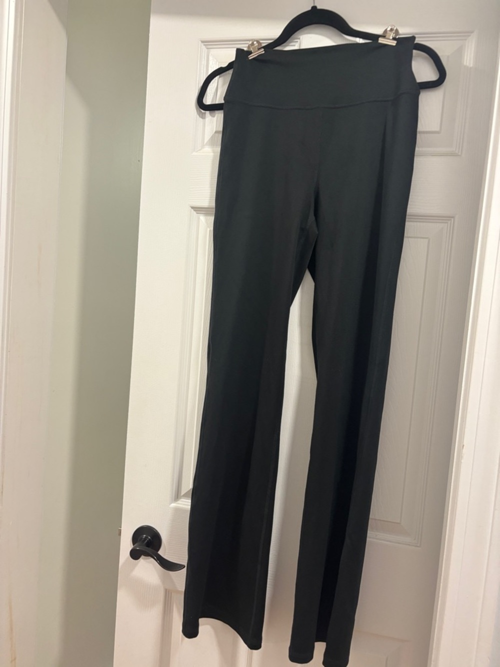 Gilly Hicks Black High-Waist Straight-Leg Leggings